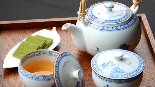 Japanese Tea Set Guide: Choosing the Best Teapot and Teacups