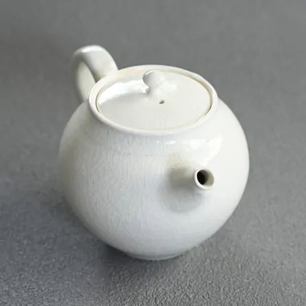 Taisen White Ushirode Kyusu