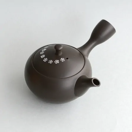 Hokuryū Kokudei Hiramaru Sakura Inka Kyusu