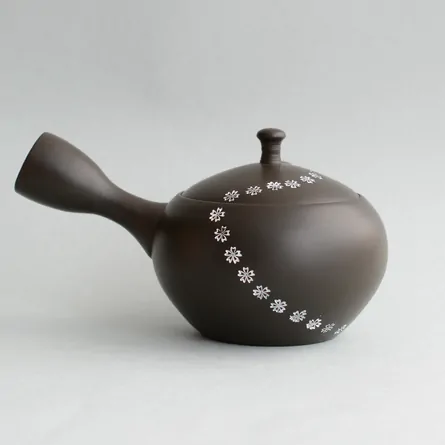 Hokuryū Kokudei Hiramaru Sakura Inka Kyusu