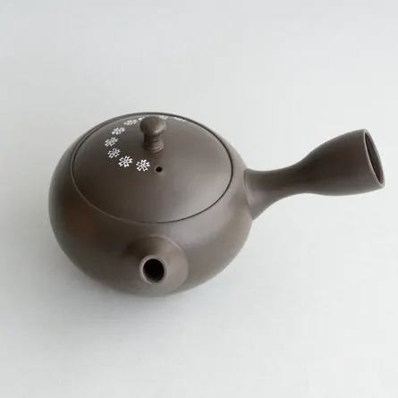 Hokuryū Kokudei Hiramaru Sakura Inka Kyusu