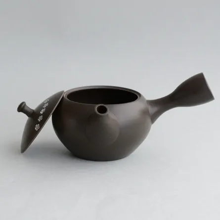 Hokuryū Kokudei Hiramaru Sakura Inka Kyusu