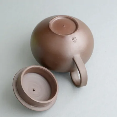 Taisen Shidei Ushirode Hira Marugata Kyusu