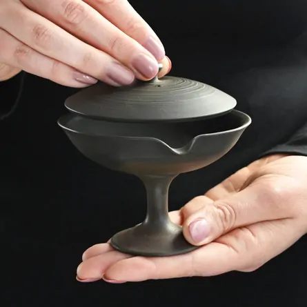 玉光火窯変高台絞り出し