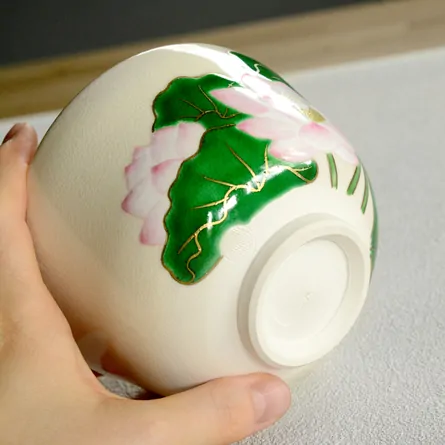 色絵茶碗　蓮　山岡善高