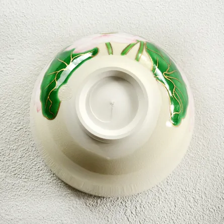 色絵茶碗　蓮　山岡善高