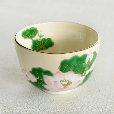 色絵茶碗　蓮　山岡善高