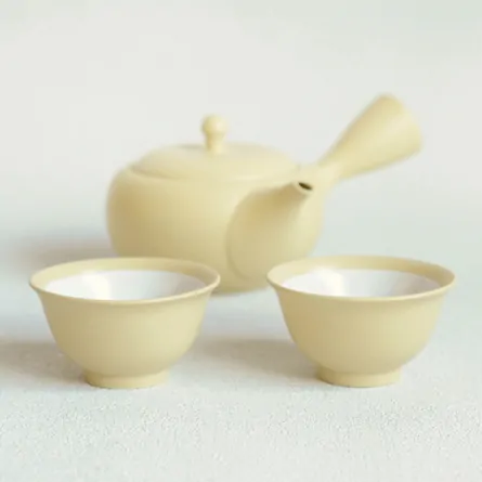 高資アイボリー 煎茶碗