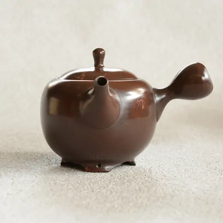 Kōshi Akanemon Kōdai Marugata Kyusu