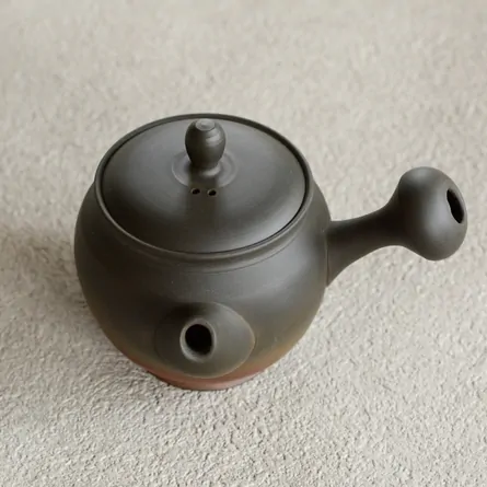 Kōshi Hiyōhen Kōdai Tsubogata Kyusu