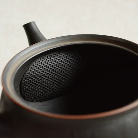 鯉江廣黒泥櫛目碗型急須