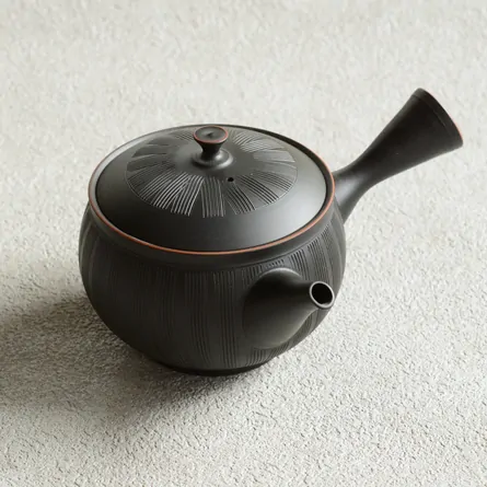 鯉江廣黒泥櫛目碗型急須