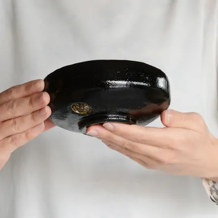 黒楽　馬盥茶碗　松楽