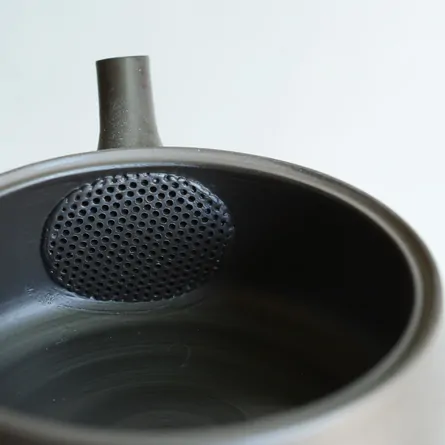 北龍 黒泥平型急須