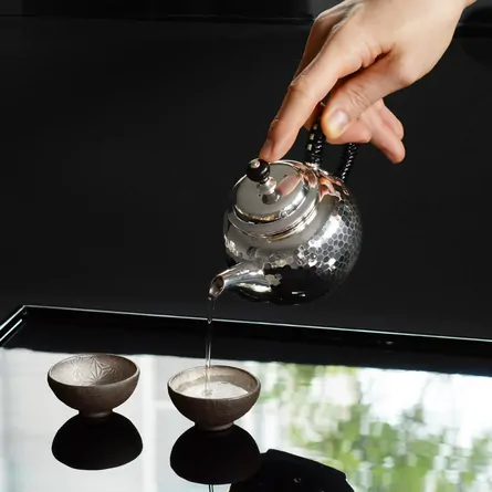 Silver Tsuchime Kokudan Tsumami Ushirode Kyusu 