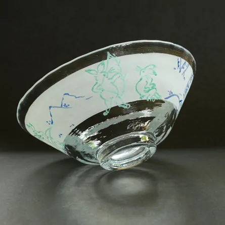Glass Hira Chawan Chōjūgiga