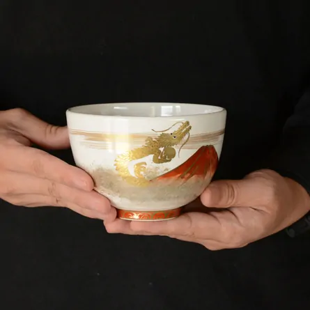 茶碗 善高 白釉 赤富士に昇り龍