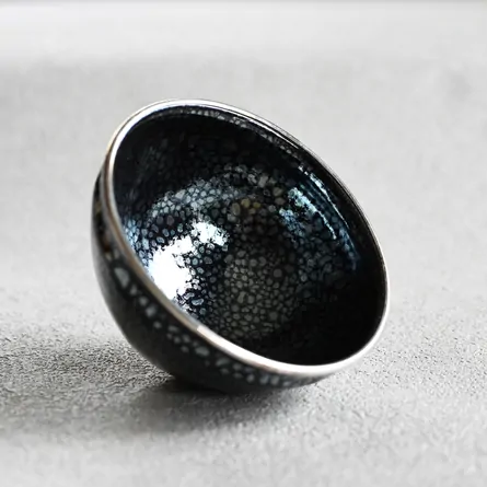 本銀覆輪巻 油滴天目茶碗