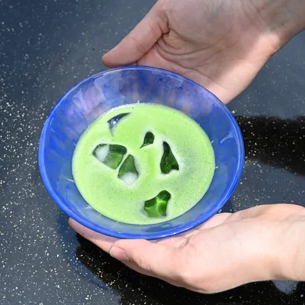 硝子平茶碗　義山　逆さ富士