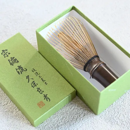 Sōhenryū Kurochiku Chasen Kubo Ryōsai • approx. 64 - tine chasen