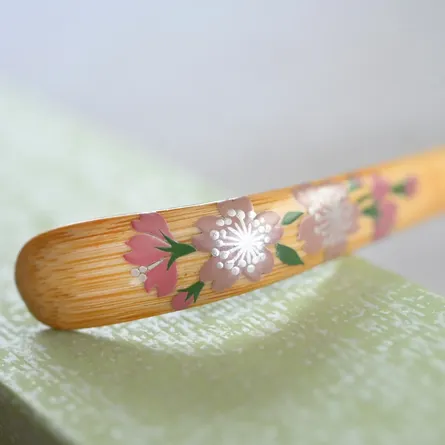 Shirotake Chashaku Sakura