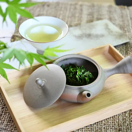 新茶さつき