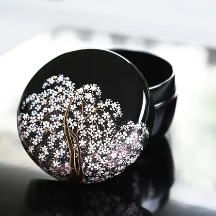 Hiranatsume Shidarezakura Makie