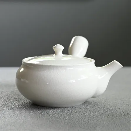Taisen White Hiragata Yokode Kyusu