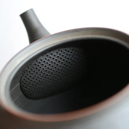 鯉江廣 黒窯変波朱紋急須