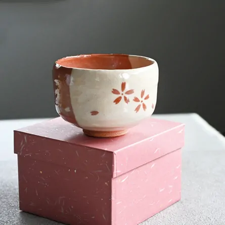 Akaraku Kakewake Sakura Chawan 