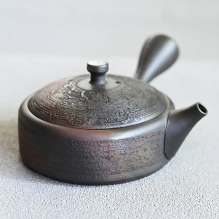 玉光　火窯変松皮平急須