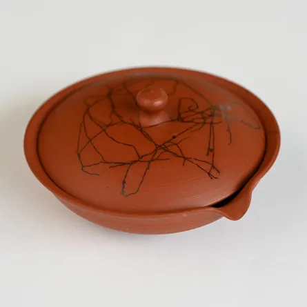 玉光朱泥藻がけ絞り出し