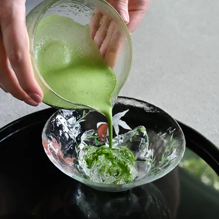 Glass Hira Chawan Kingyo