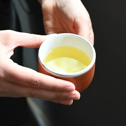 鳳山緋色煎茶碗