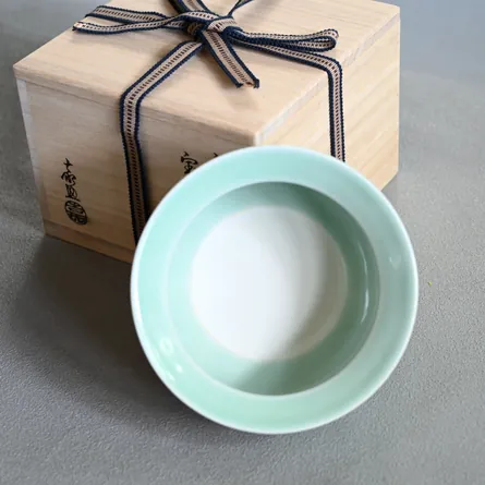 Celadon Takarazukushi Kensui