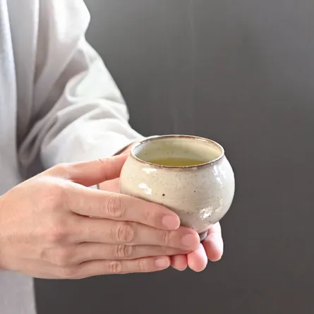 白泥丸湯呑み