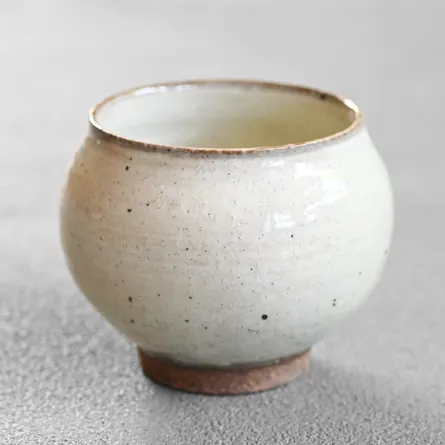 白泥丸湯呑み