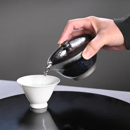 Tsukiyomi Ruri Tenmoku Shiboridashi