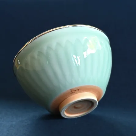 青磁天目茶碗 満月写