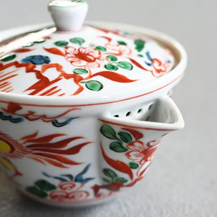 平安清昌　呉須赤絵花鳥宝瓶　