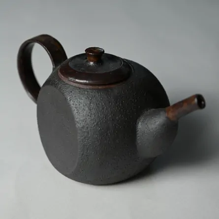 Mud Inlay Itokiri Teapot