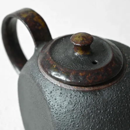 Mud Inlay Itokiri Teapot