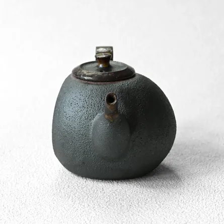 Mud Inlay Itokiri Teapot
