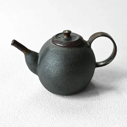 Mud Inlay Itokiri Teapot