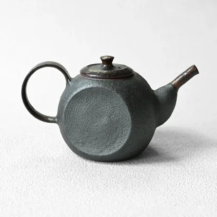 Mud Inlay Itokiri Teapot