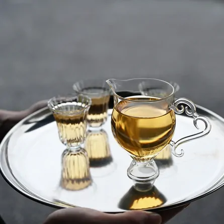 鳳凰単叢　竹叶