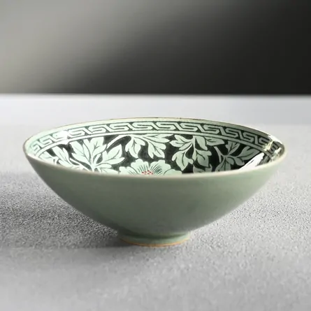 Seiji Botanmon Hirachawan