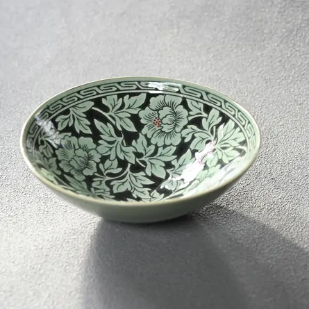 Seiji Botanmon Hirachawan