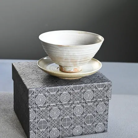 金鐘源井戸形茶碗