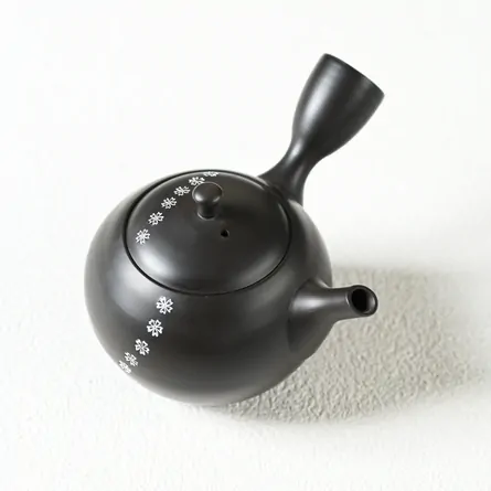 Hokuryū Kokudei Hiramaru Sakura Inka Kyusu